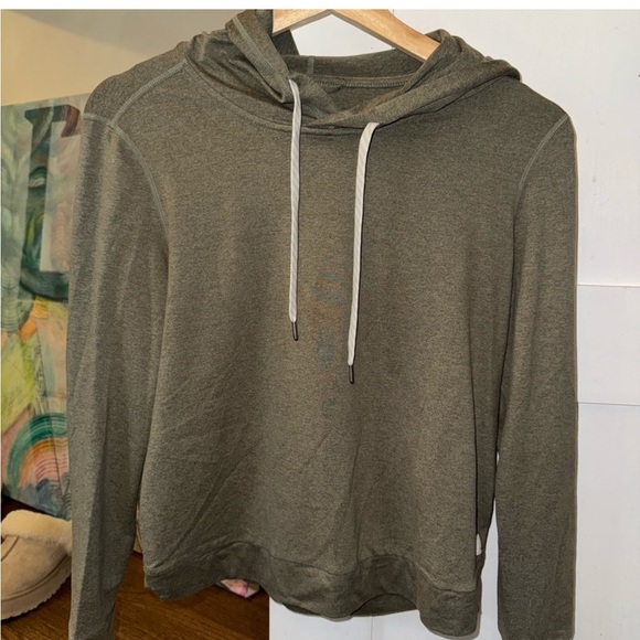 #9-VUORI- Halo Essential Hoodie size small - Picture 3 of 4
